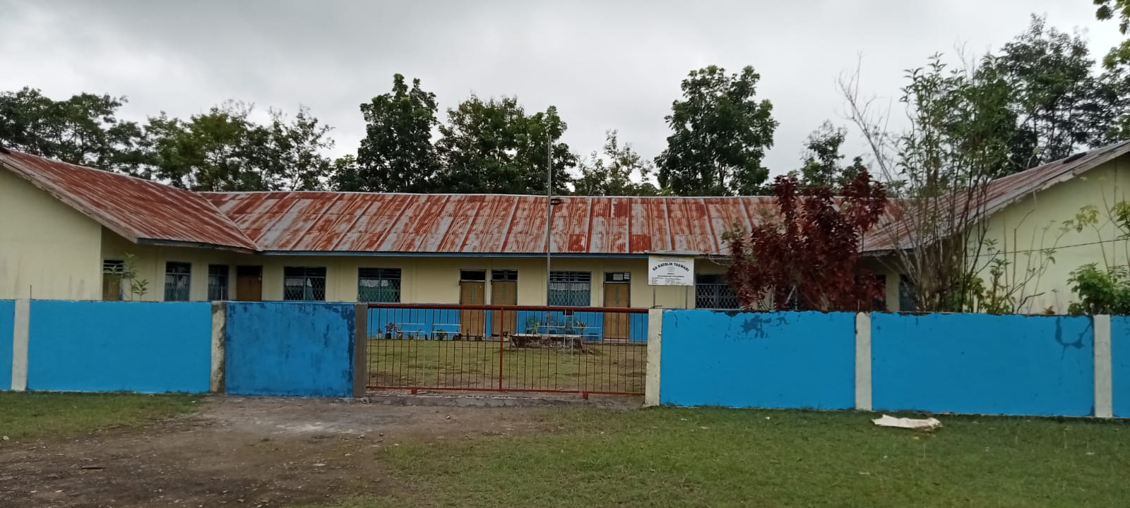 Gambar SDK Yaswari Oekiu