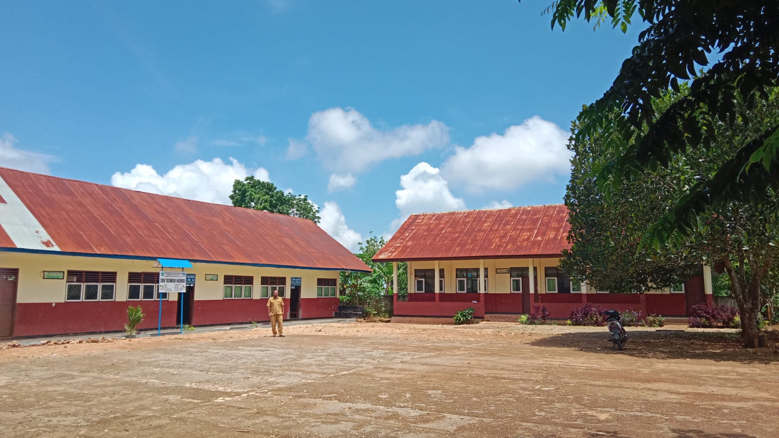 Gambar SDK Yaswari Naukae