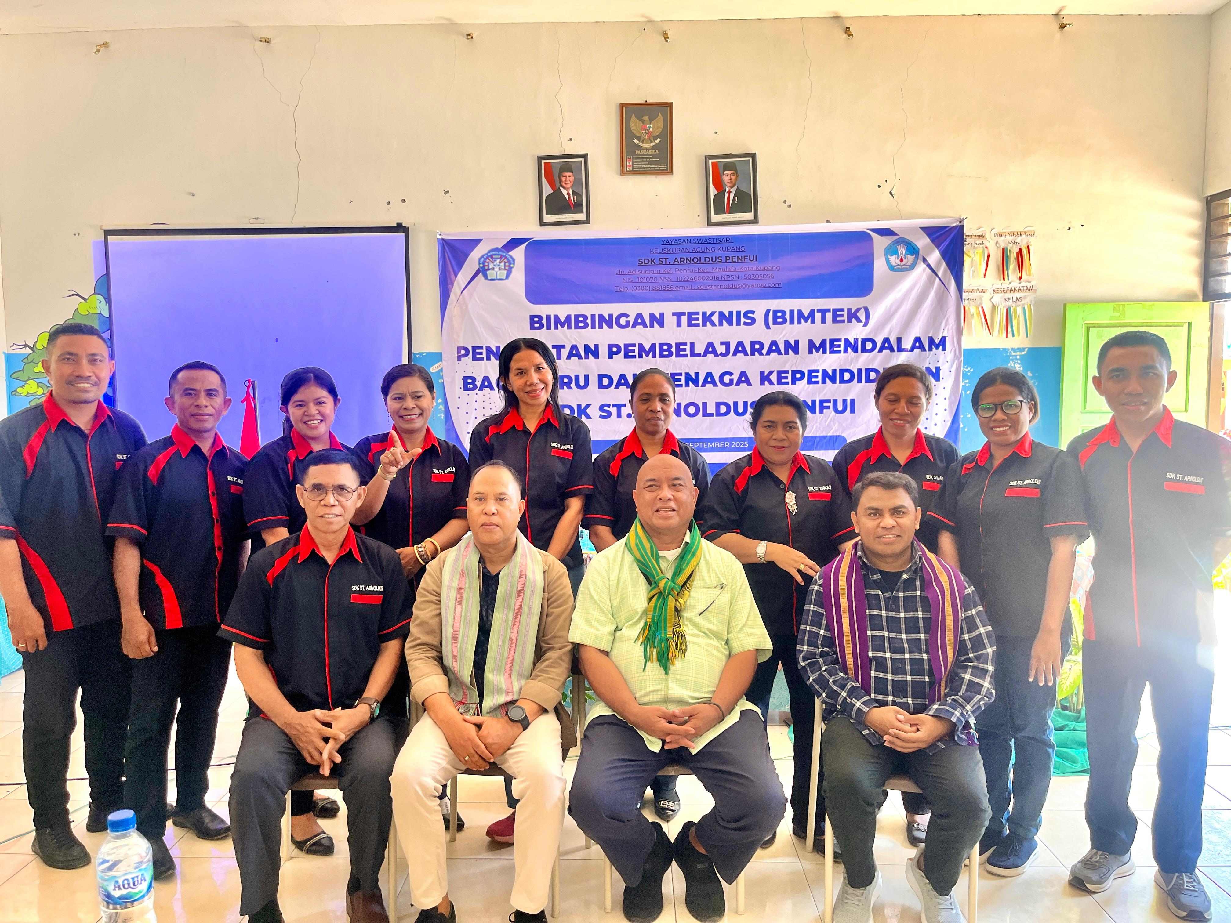 SDK Arnoldus menyelenggarakan kegiatan Bimbingan Teknis (BIMTEK) Penguatan pembelajaran mendalam bagi Guru SDK Arnoldus Penfui.